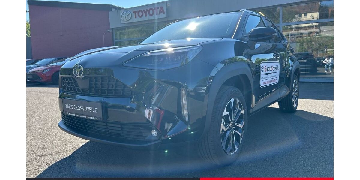 Toyota Yaris Cross 6.200 km 27.340 &euro; Schiffweiler 66578