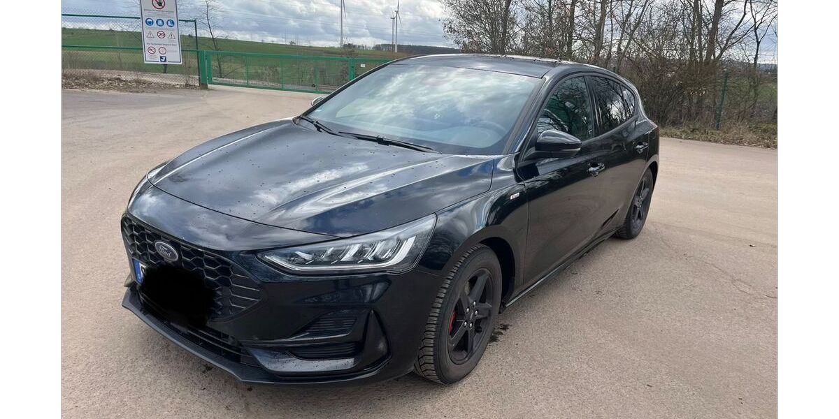 Ford Focus 26.300 km 21.400 &euro; Schmelz 66839