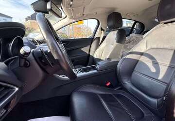 Jaguar XE 140.000 km 11.999 &euro; Saarlouis 66740