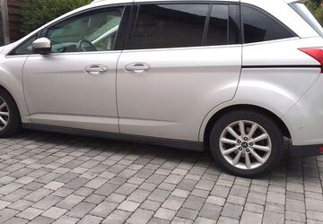 Ford Grand C-Max 106.000 km 12.600 &euro; Schmelz 66839