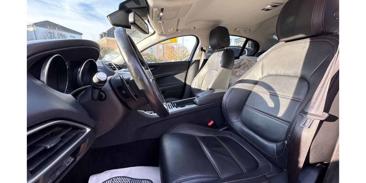 Jaguar XE 140.000 km 11.999 &euro; Saarlouis 66740