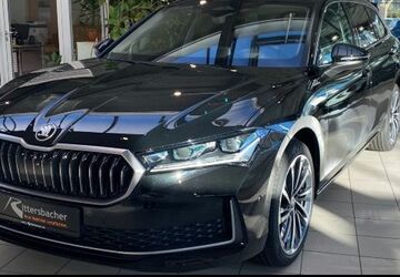 Skoda Superb 5.000 km 54.990 &euro; Saarbrücken 66130