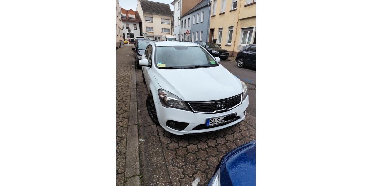 Kia pro ceed / ProCeed 116.000 km 4.399 &euro; Dillingen/Saar 66763