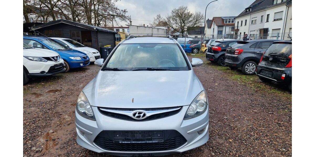 Hyundai i30 165.000 km 2.100 &euro; Saarlouis 66740