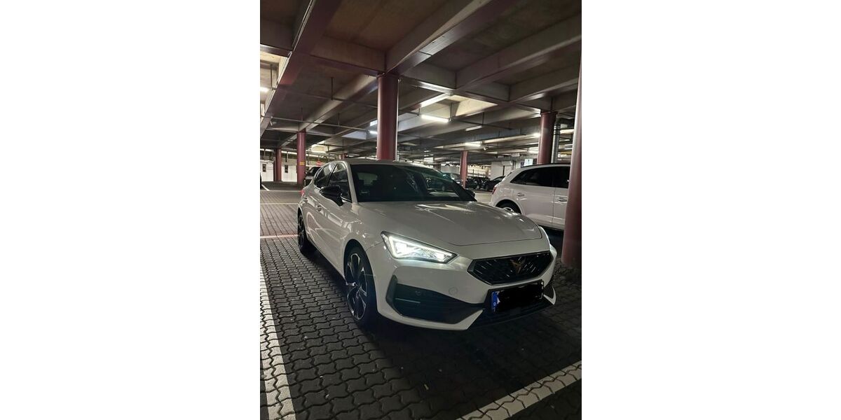 Cupra Leon 94.000 km 18.500 &euro; Saarbrücken 66111