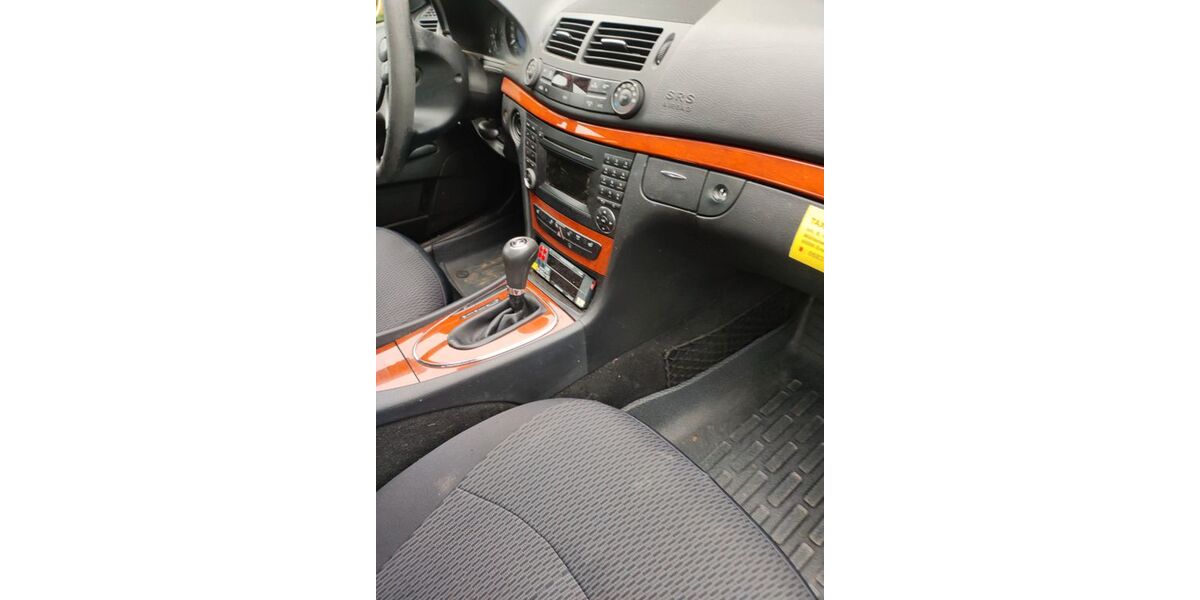 Mercedes-Benz 200 346.000 km 3.500 &euro; saarlouis 66740