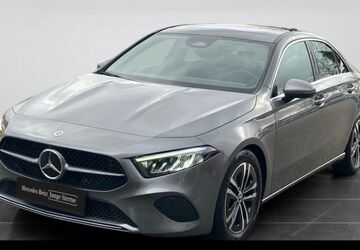 Mercedes-Benz A 200 3.111 km 32.180 &euro; Saarbrücken 66117