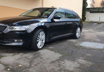 Skoda Superb 224.000 km 15.490 &euro; Saarbrücken 66125