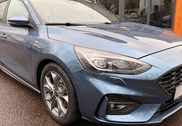 Ford Focus 89.000 km 15.900 &euro; Dillingen 66763