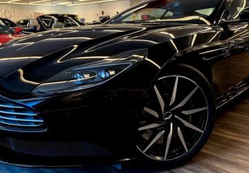 Aston Martin DB11 28.978 km 124.800 &euro; Schwalbach 66773