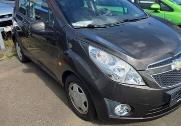 Chevrolet Spark 98.172 km 3.690 &euro; Lebach 66822