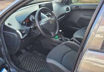 Peugeot 206 162.000 km 2.450 &euro; Marpingen 66646