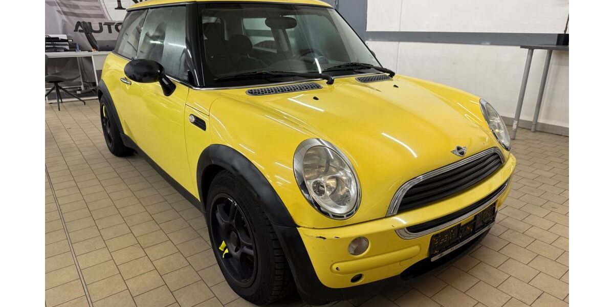Mini ONE 231.000 km 990 &euro; Schmelz 66839