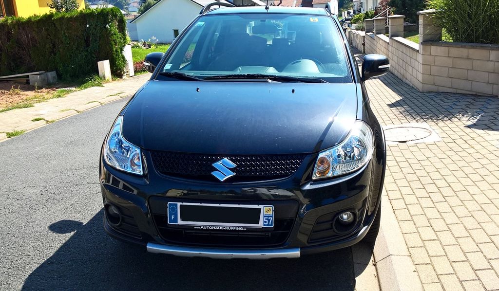 Suzuki SX4 178.100 km 4.990 &euro; Saarbrücken 66117