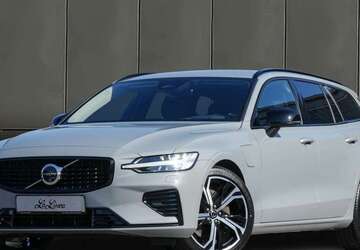 Volvo V60 13.482 km 44.690 &euro; Saarbrücken 66121