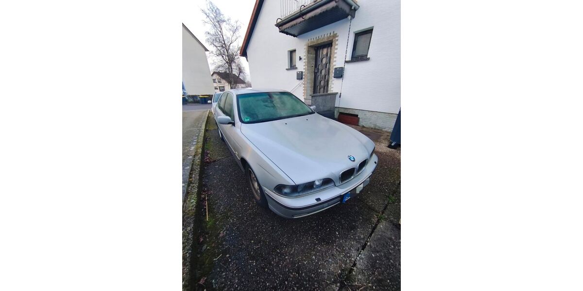 BMW 528 364.670 km 1.200 &euro; Püttlingen 66346