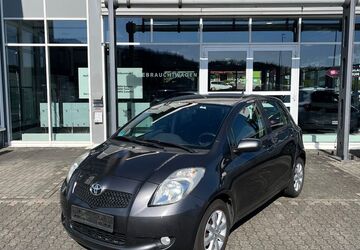Toyota Yaris 178.000 km 3.333 &euro; Zweibrücken 66482