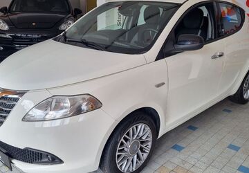 Lancia Ypsilon 134.000 km 6.880 &euro; Völklingen 66333