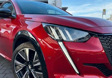 Peugeot 208 21.583 km 14.290 &euro; Beckingen 66701