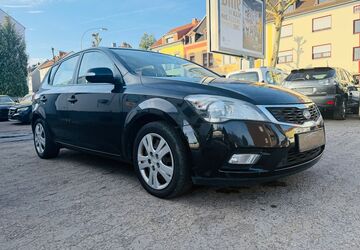 Kia ceed / Ceed 154.000 km 3.900 &euro; Saarbrücken 66115
