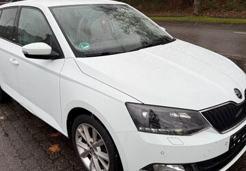 Skoda Fabia 95.000 km 7.990 &euro; Lebach 66822