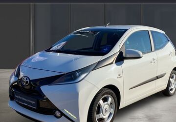 Toyota Aygo (X) 86.000 km 7.990 &euro; Heusweiler 66265