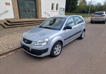 Kia Rio 177.000 km 2.500 &euro; Saarbrücken 66111