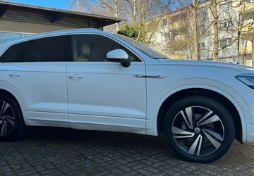 VW Touareg 272.434 km 26.900 &euro; Dillingen 66763