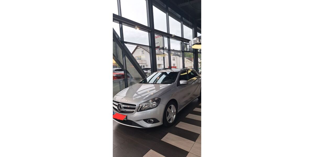 Mercedes-Benz A 180 87.000 km 11.000 &euro; Wallerfangen 66798