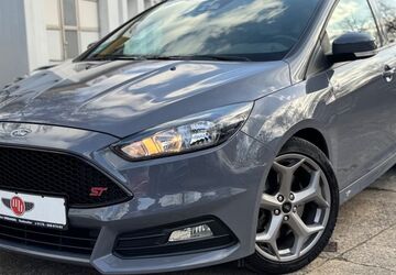Ford Focus 48.000 km 17.990 &euro; Saarbrücken-Dudweiler 66125
