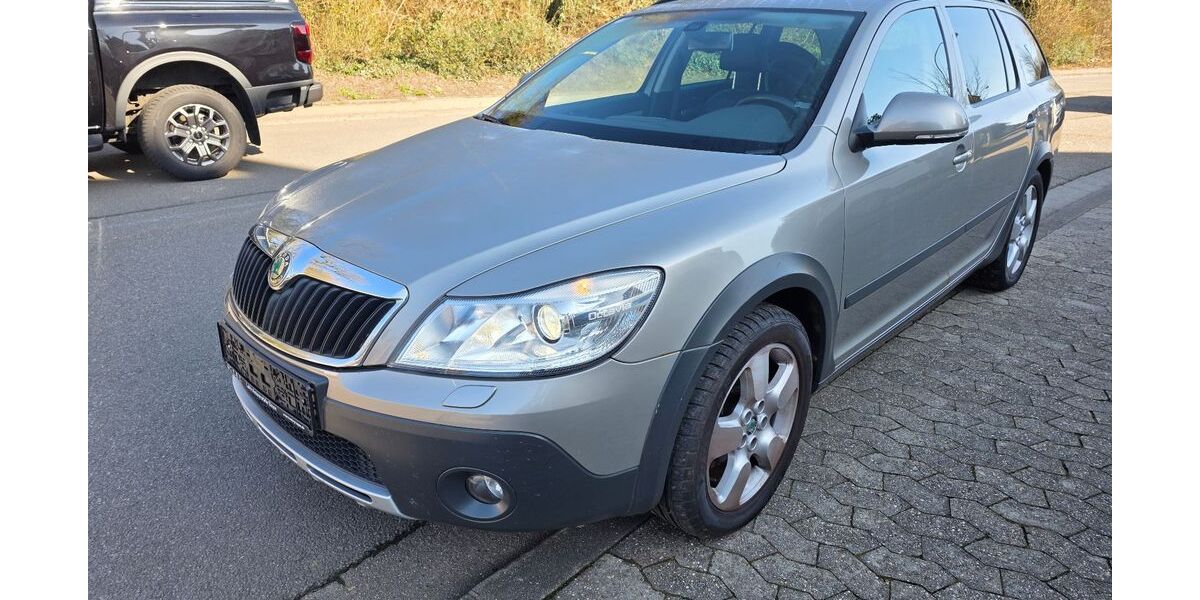 Skoda Octavia 217.000 km 5.200 &euro; Saarbrücken - Burbach 66115