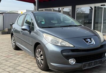 Peugeot 207 160.000 km 2.990 &euro; Sankt. Wendel 66606
