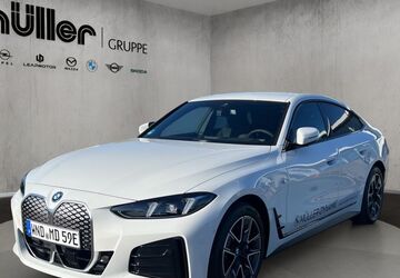 BMW i4 2.000 km 51.890 &euro; Lebach 66822