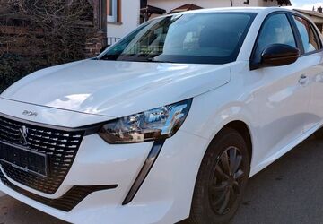 Peugeot 208 29.000 km 10.900 &euro; Homburg 66424