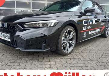 Honda Civic 3.000 km 40.690 &euro; Schmelz 66839
