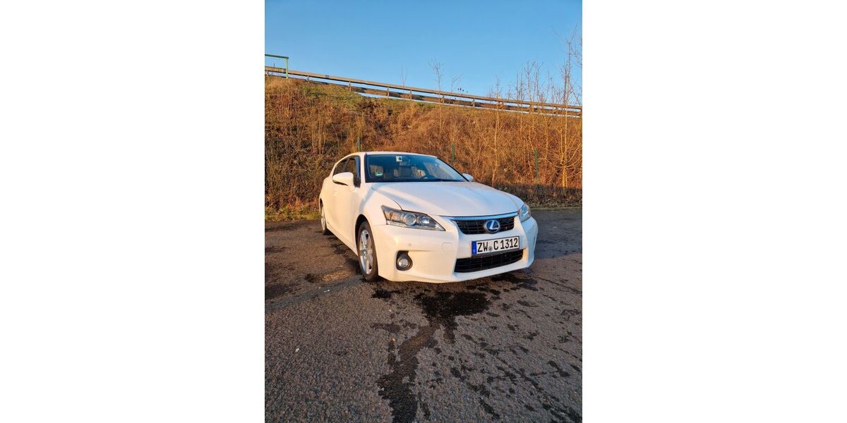 Lexus CT 200h 154.000 km 10.300 &euro; Zweibrücken 66482