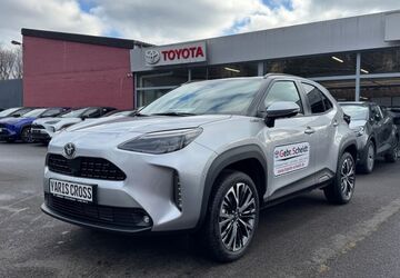 Toyota Yaris Cross 4.100 km 29.730 &euro; Schiffweiler 66578