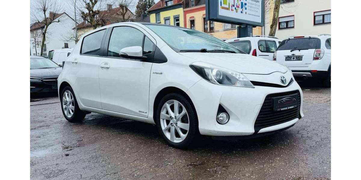 Toyota Yaris 221.000 km 6.400 &euro; Saarbrücken 66115