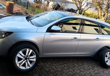 Peugeot 308 129.300 km 7.000 &euro; Schwalbach 66773