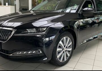 Skoda Superb 49.879 km 29.990 &euro; Saarbrücken 66130