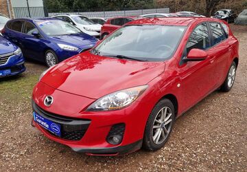 Mazda 3 82.000 km 8.500 &euro; Saarbrücken 66117