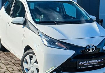 Toyota Aygo (X) 82.801 km 6.500 &euro; Völklingen-Fenne 66333