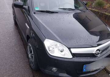 Opel Tigra 141.000 km 2.800 &euro; Köllerbach 66346