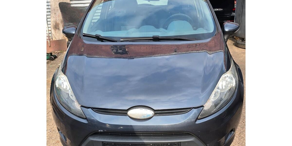 Ford Fiesta 226.000 km 2.200 &euro; Schwalbach 66773