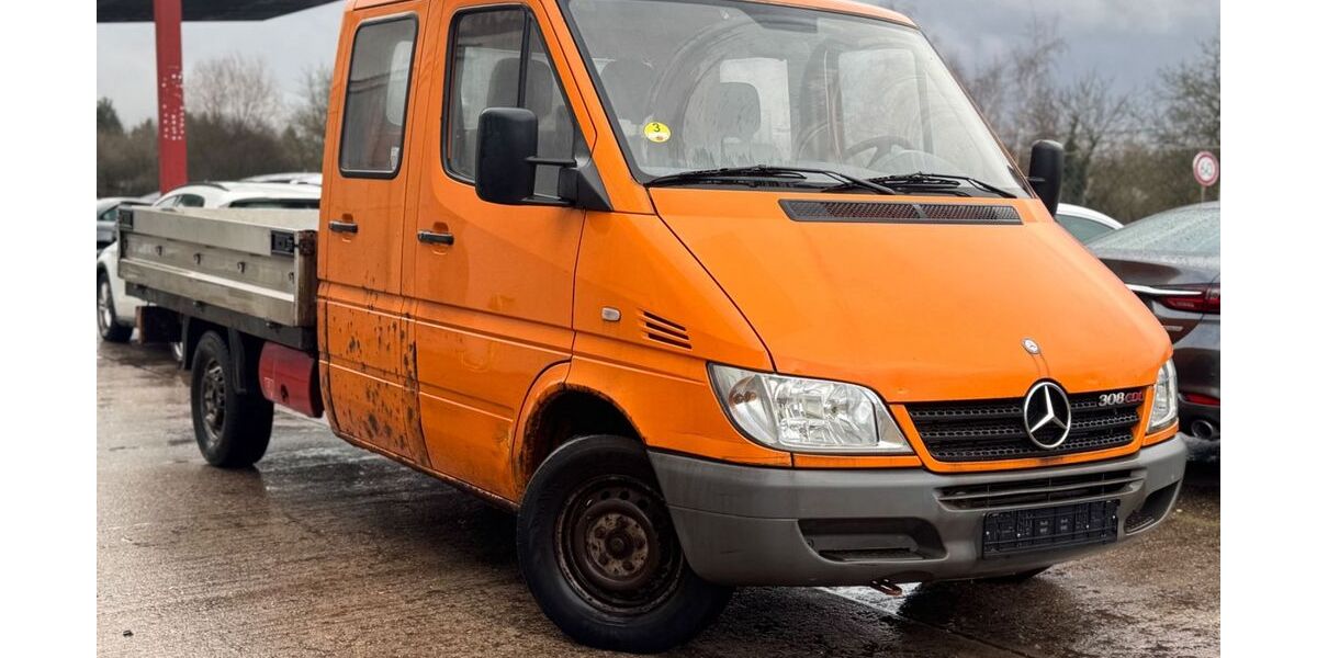 Mercedes-Benz Sprinter 121.000 km 2.990 &euro; Nalbach 66809