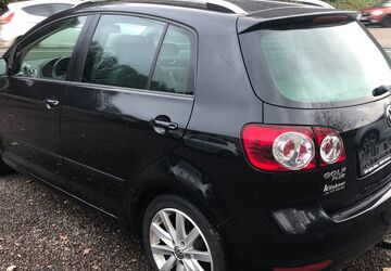 VW Golf 151.000 km 7.990 &euro; Schmelz 66839