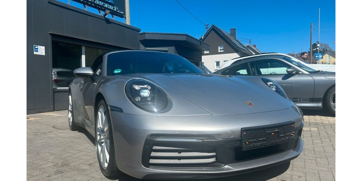 Porsche 992 9.300 km 152.000 &euro; Riegelsberg 66292