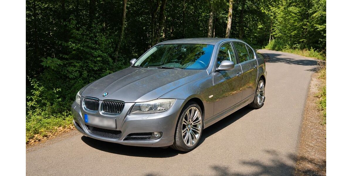 BMW 330 197.715 km 12.900 &euro; Saarbrücken 66111