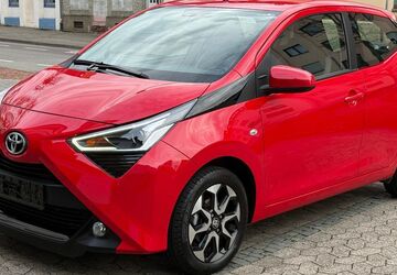 Toyota Aygo (X) 18.400 km 10.900 &euro; Saarbrücken - Burbach 66115