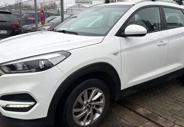 Hyundai TUCSON 199.000 km 8.900 &euro; Saarlouis 66740